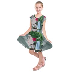 Digital Nature Beauty Kids  Short Sleeve Dress by BangZart