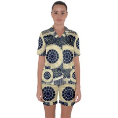 Background Vintage Japanese Satin Short Sleeve Pyjamas Set
