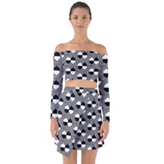 Geometric Pattern Line Form Texture Structure Off Shoulder Top With Skirt Set