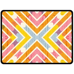 Line Pattern Cross Print Repeat Fleece Blanket (large) 