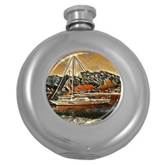Art Boats Garda, Italy  Round Hip Flask (5 Oz)